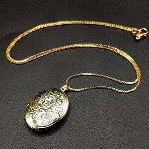 18k Gold Plated Necklace w/ Heart Locket Floral Flower Valentine's Birthday Gift